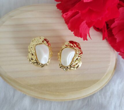 Golden Pearl Enclave Earrings