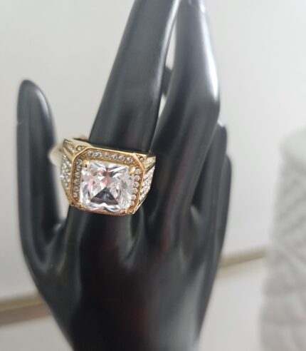 Aurelia Elegant Ring